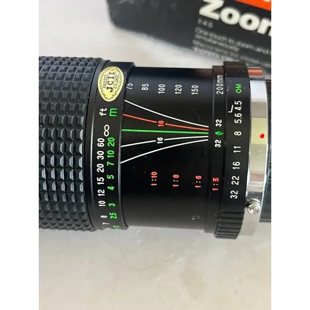 Vintage Olympus 75-200mm f/4.5 Zoom Lens By TOYO OPTICS
